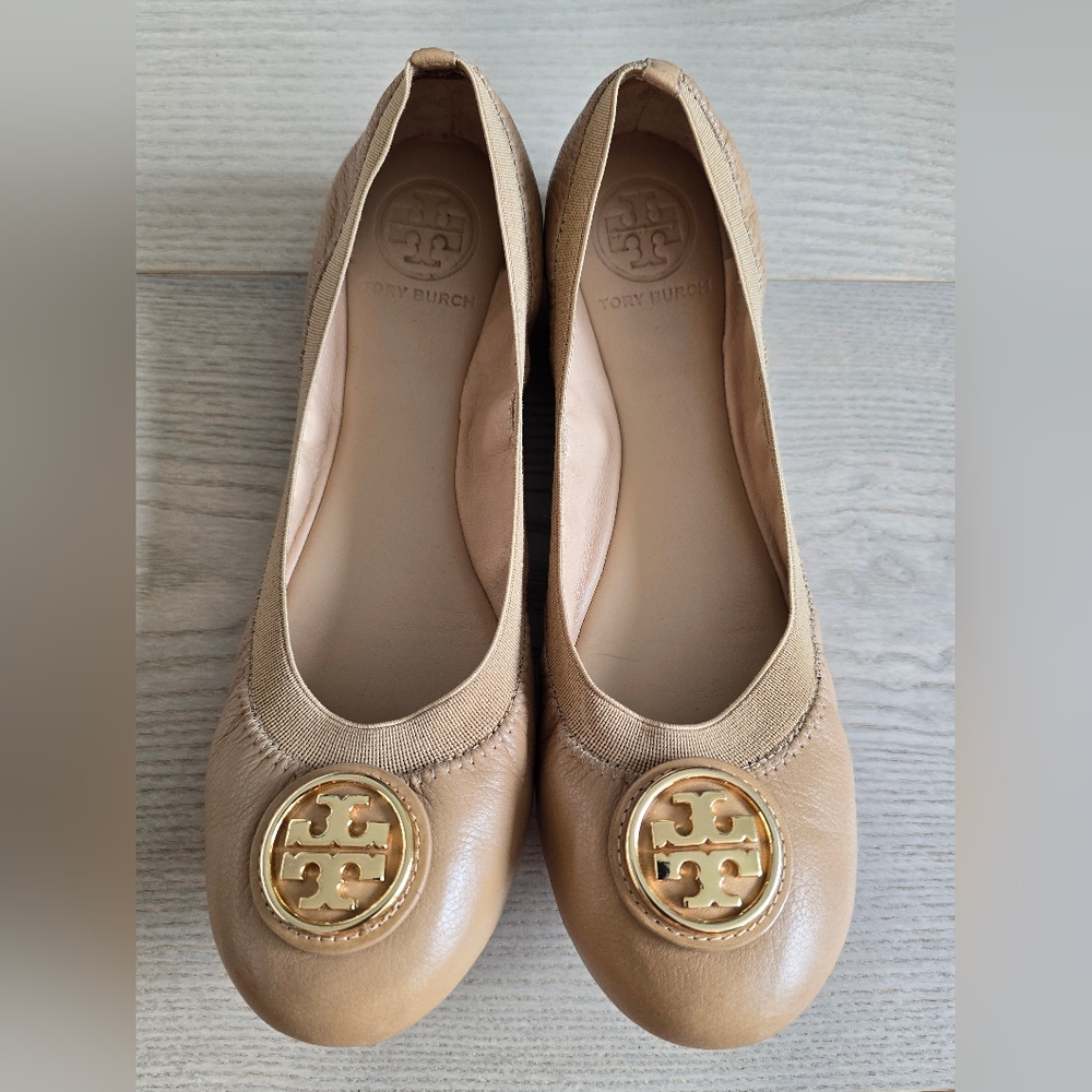 Tory Burch Women's Sand Tan Caroline  Ballet Flat Shoes 8 M